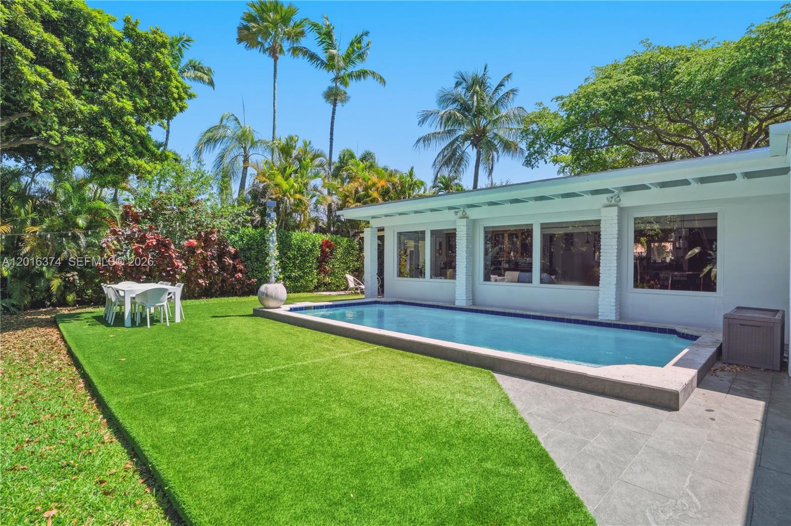 7830 SW 53rd Pl, Miami FL 33143