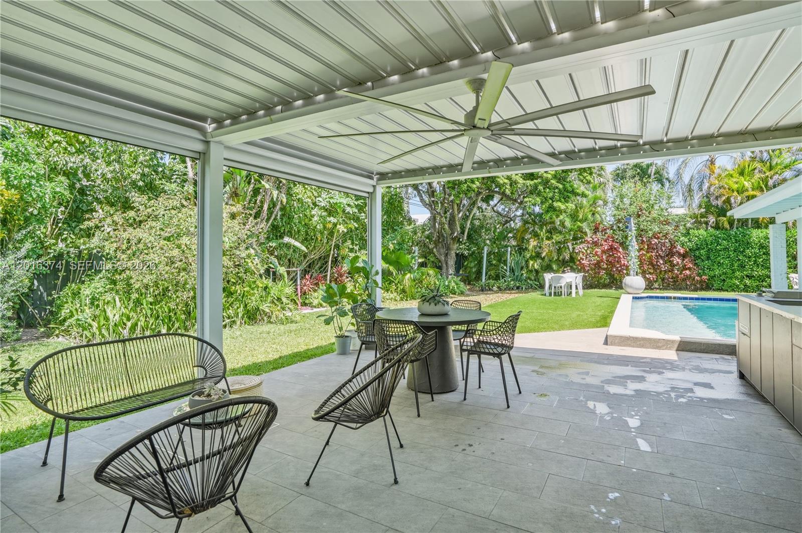 7830 SW 53rd Pl, Miami FL 33143