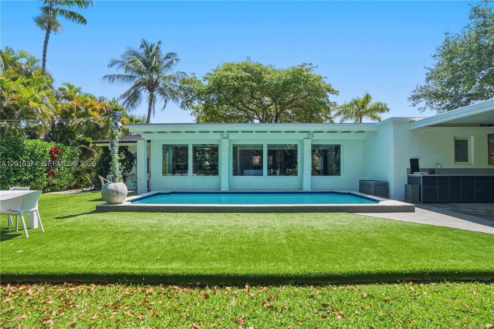 7830 SW 53rd Pl, Miami FL 33143
