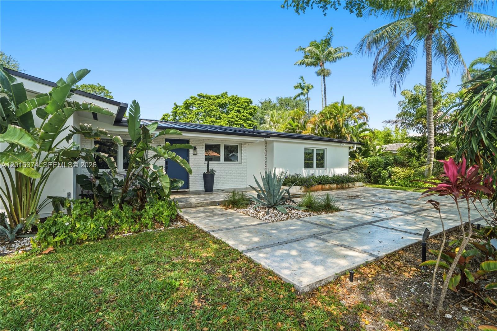 7830 SW 53rd Pl, Miami FL 33143
