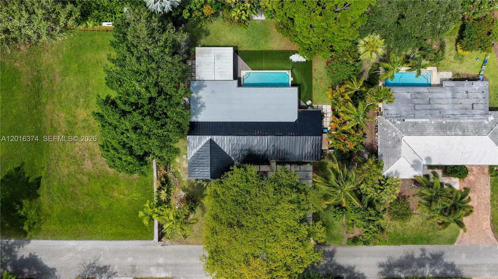 7830 SW 53rd Pl, Miami FL 33143