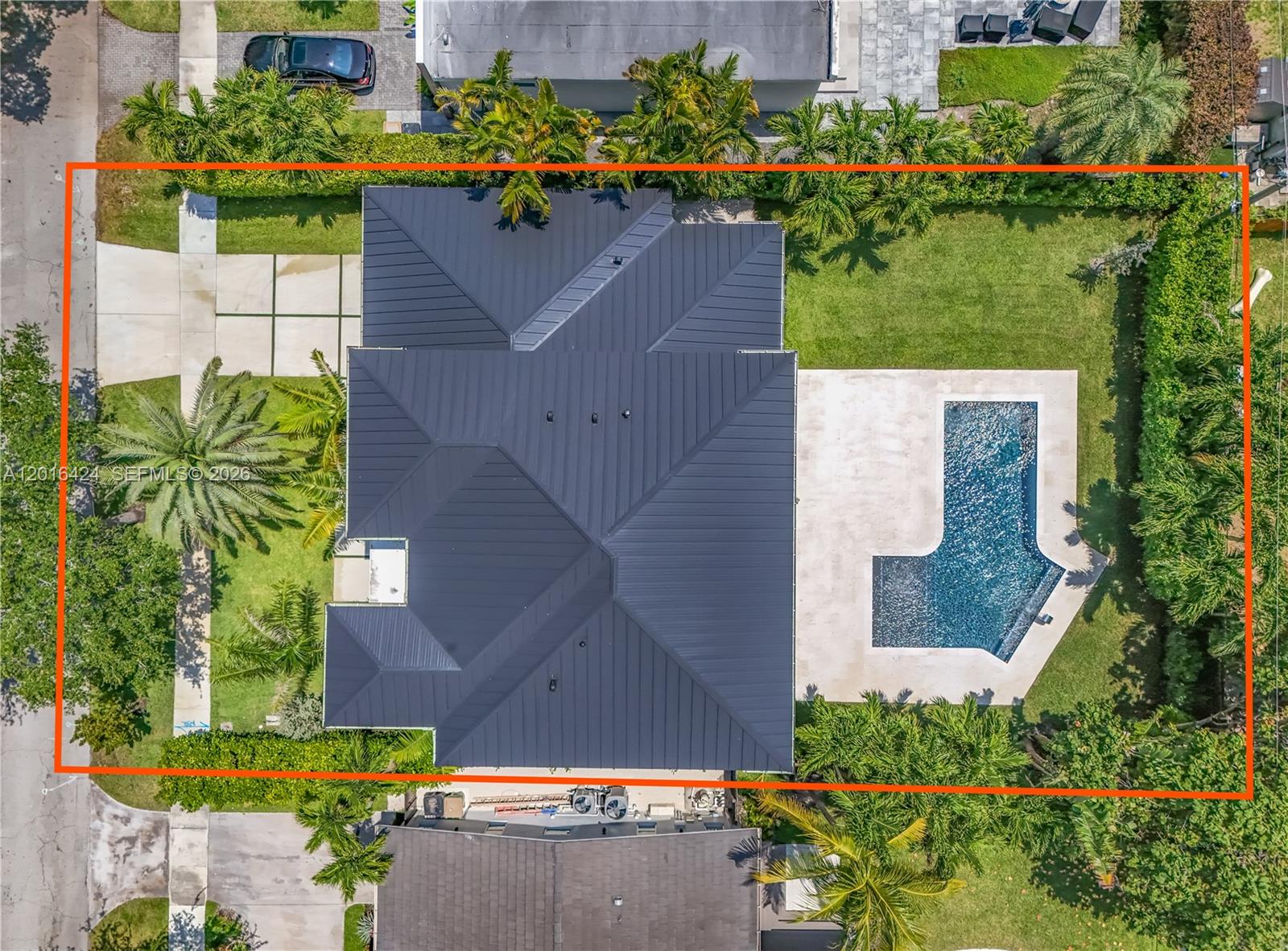 1940 Alamanda Dr, North Miami FL 33181