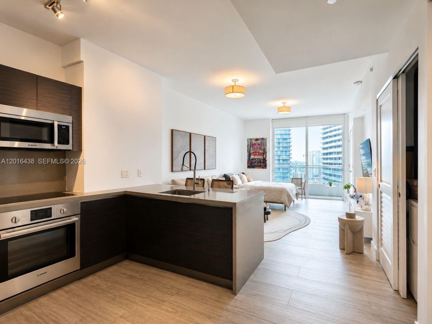 1080 Brickell Ave #1705, Miami FL 33131