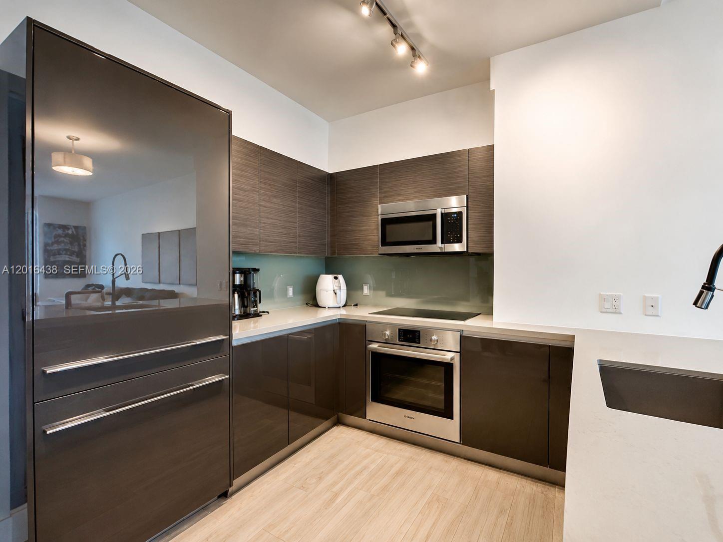1080 Brickell Ave #1705, Miami FL 33131