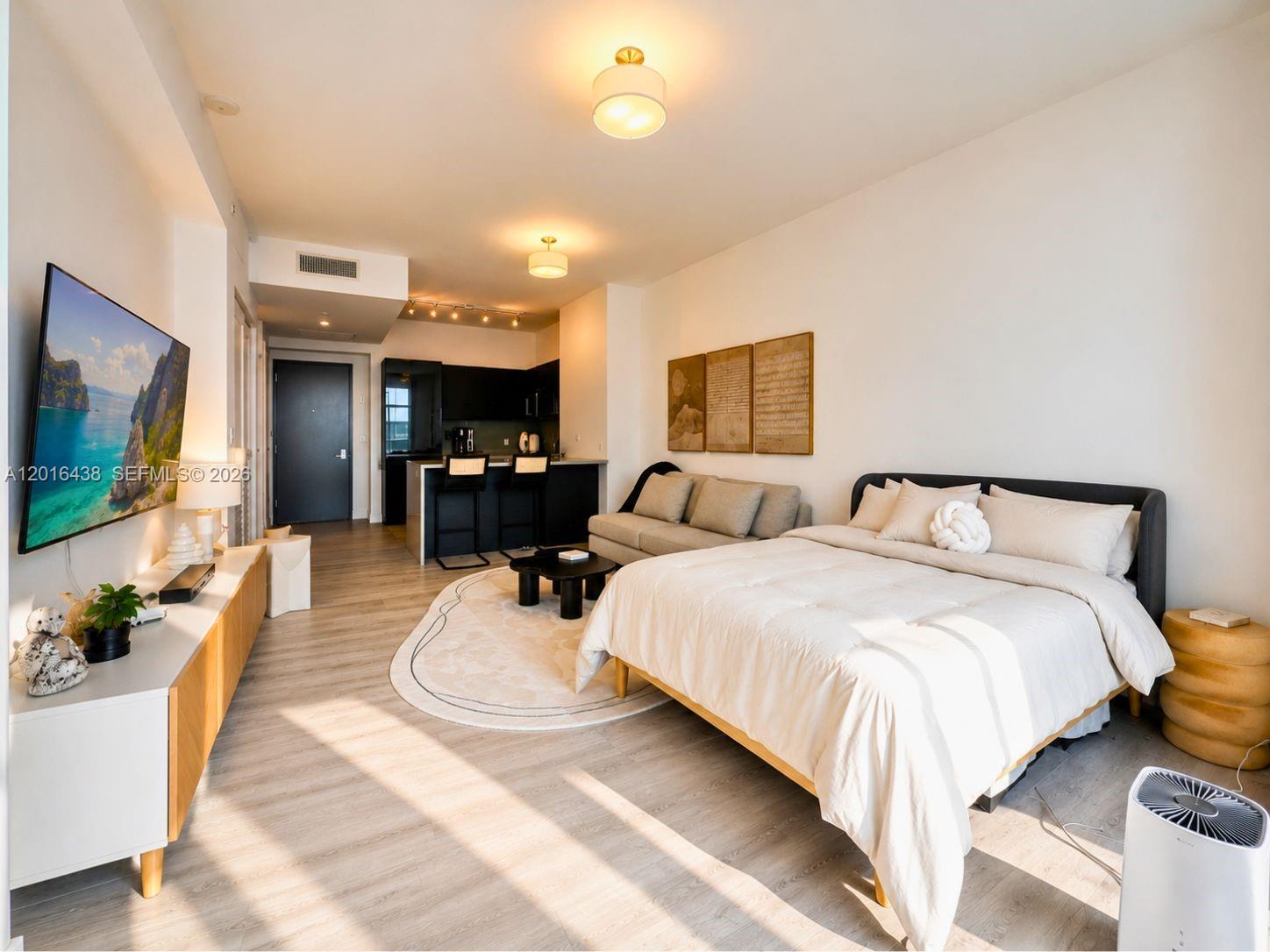 1080 Brickell Ave #1705, Miami FL 33131