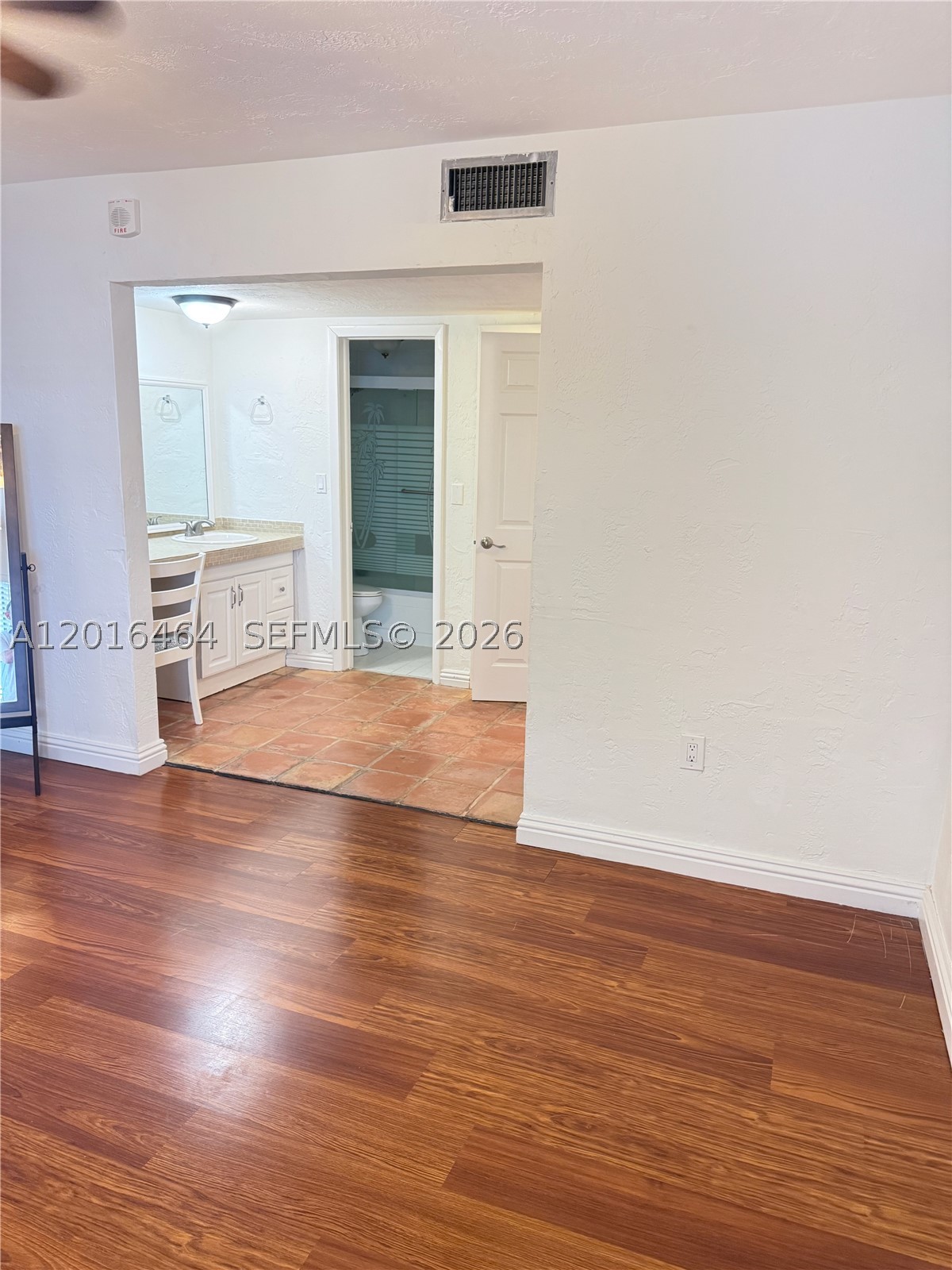 1205 Mariposa Ave #301, Coral Gables FL 33146