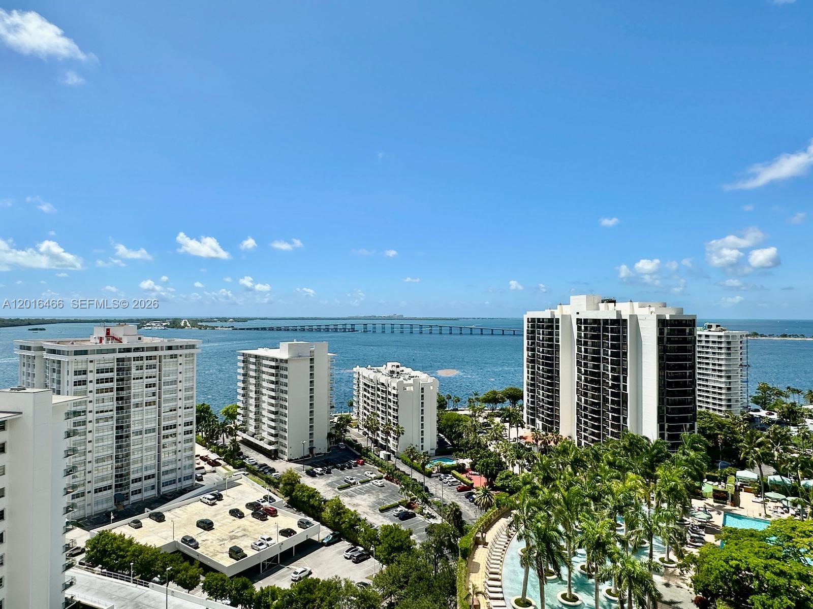 185 SE 14th Ter #1905, Miami FL 33131