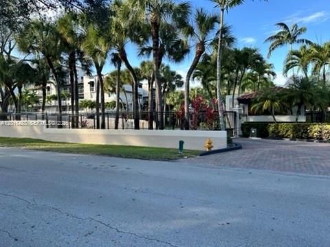 9001 SW 94 ST #113, Miami FL 33176