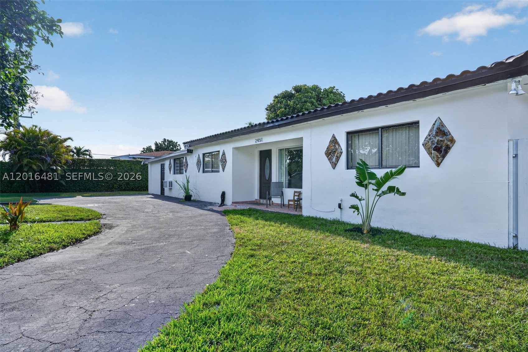 2451 NW 11th St, Miami FL 33125