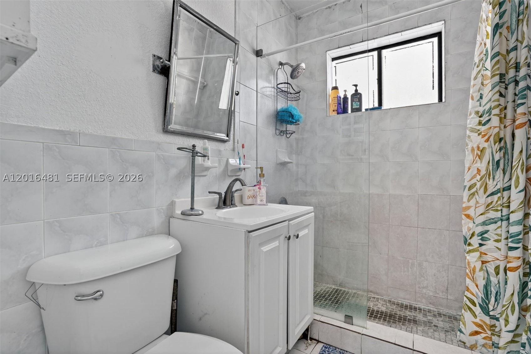 2451 NW 11th St, Miami FL 33125