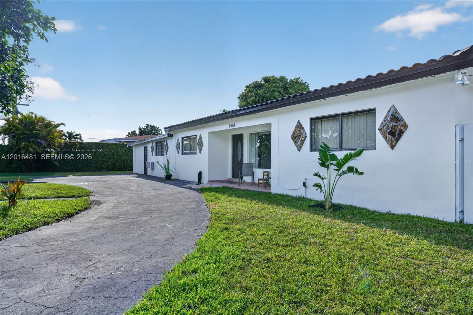 2451 NW 11th St, Miami FL 33125
