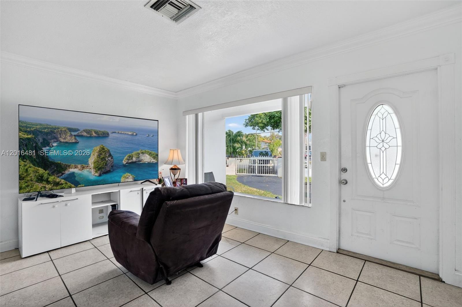 2451 NW 11th St, Miami FL 33125