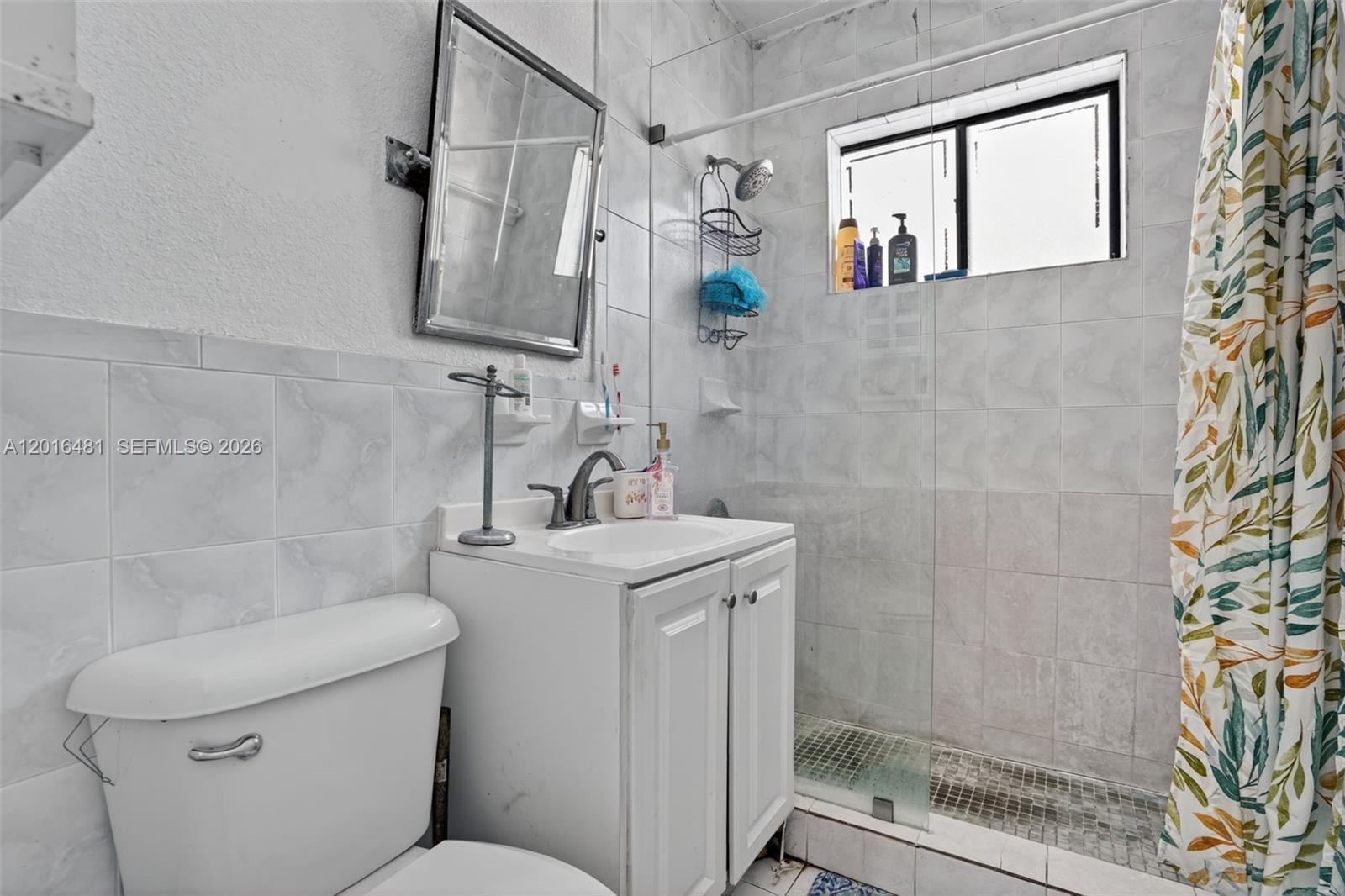 2451 NW 11th St, Miami FL 33125