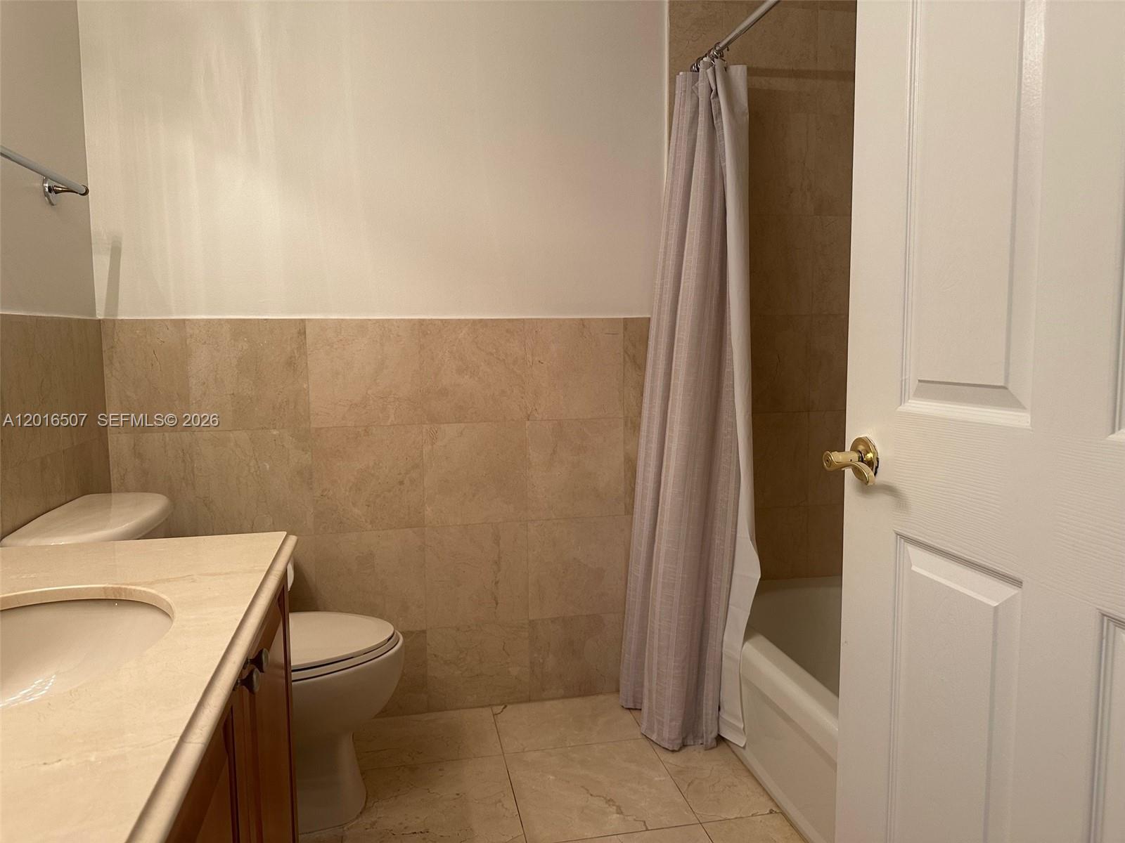 322 Madeira Ave #302, Coral Gables FL 33134