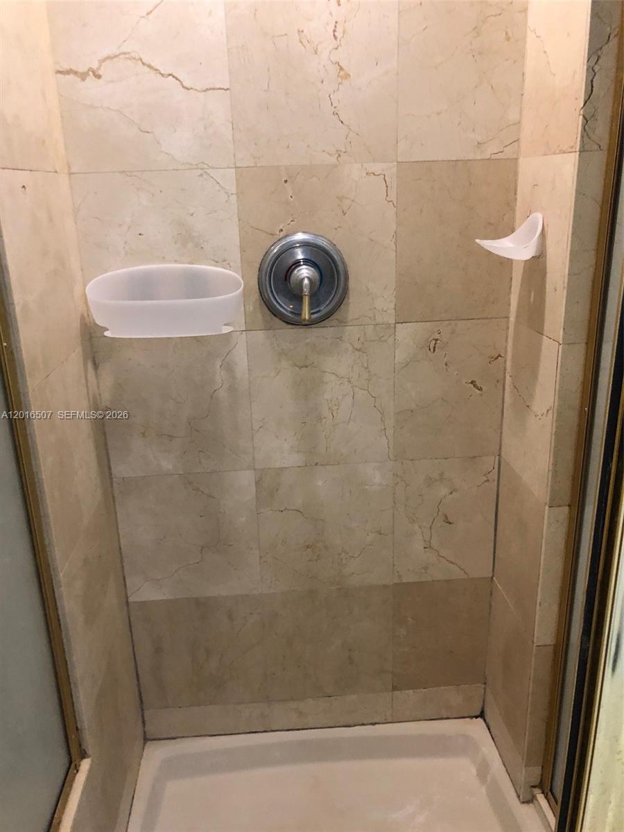 322 Madeira Ave #302, Coral Gables FL 33134