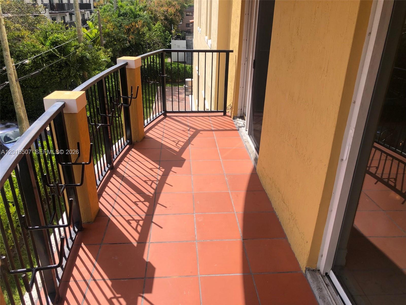 322 Madeira Ave #302, Coral Gables FL 33134