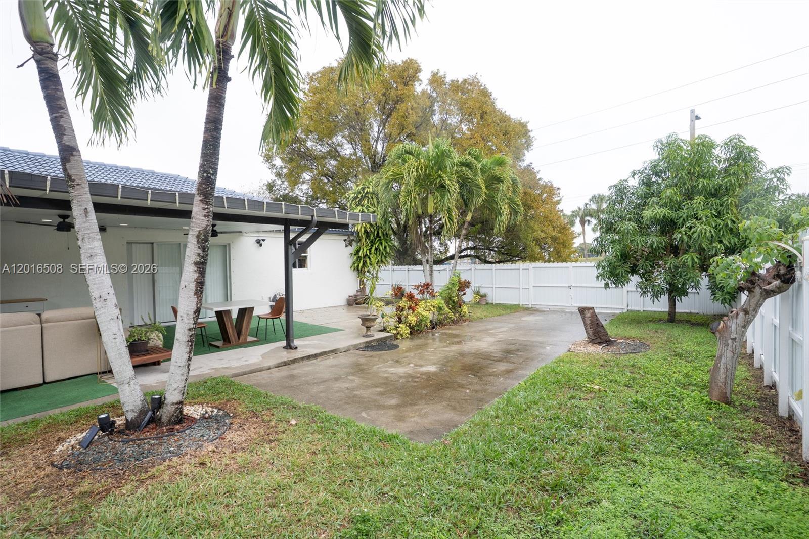 10704 SW 167th St, Miami FL 33157