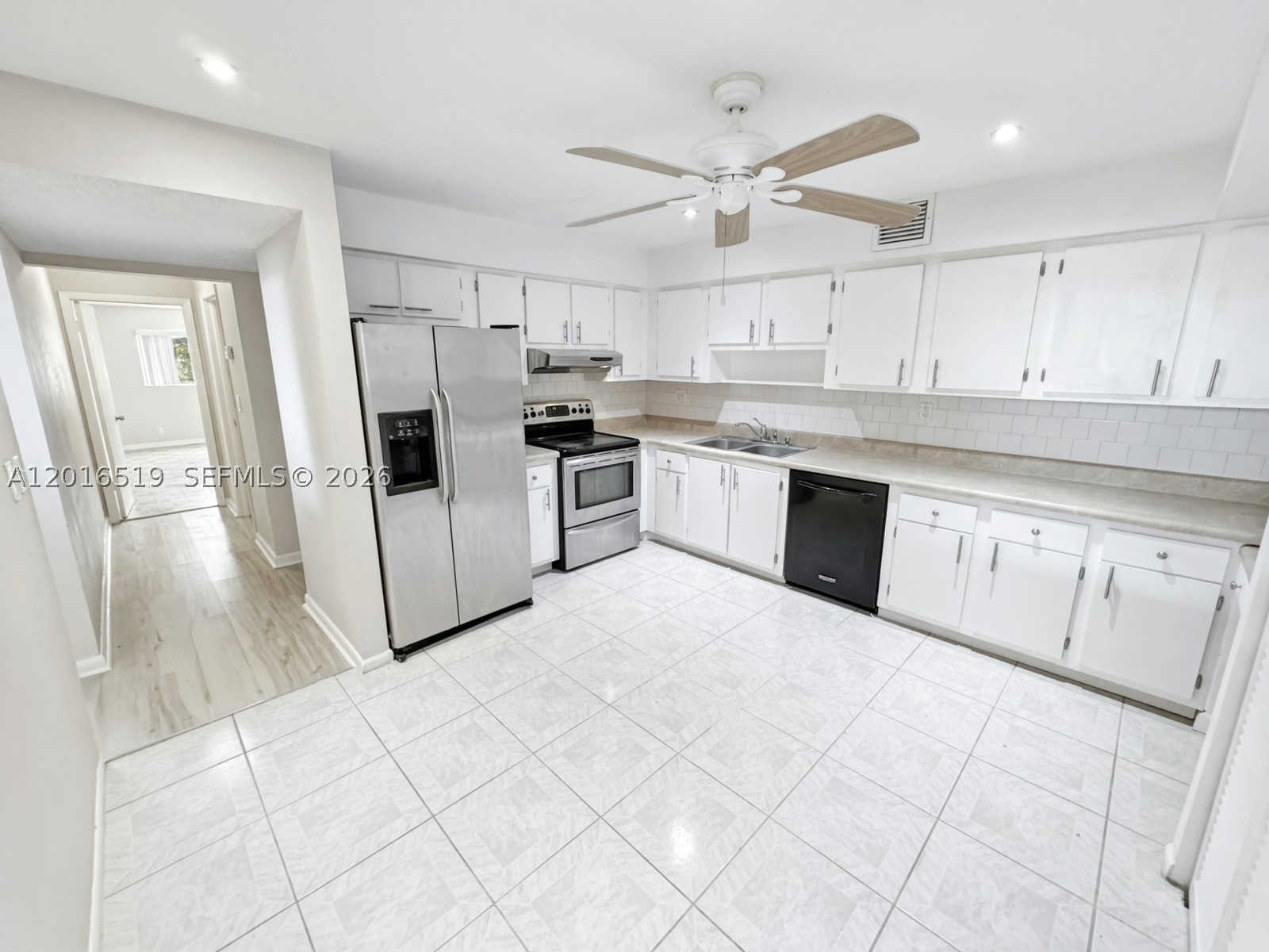 8670 Bridle Path Ct #111A, Davie FL 33328