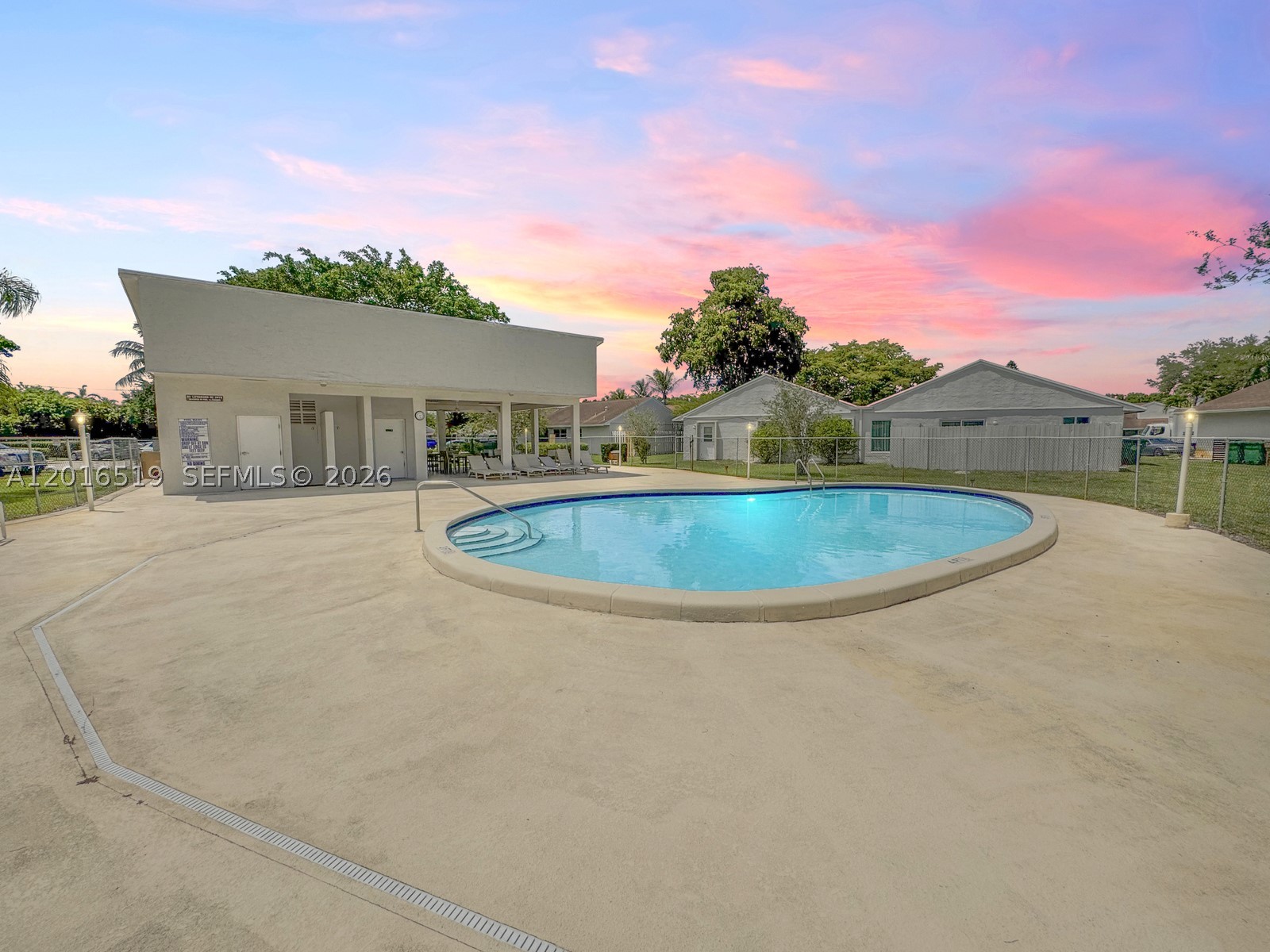8670 Bridle Path Ct #111A, Davie FL 33328
