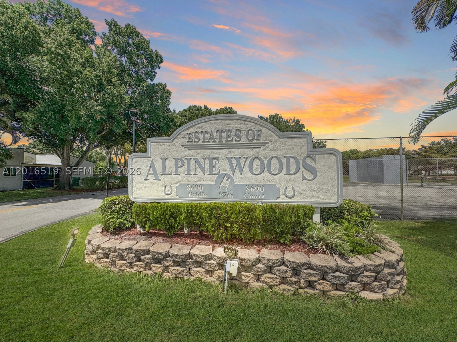 8670 Bridle Path Ct #111A, Davie FL 33328