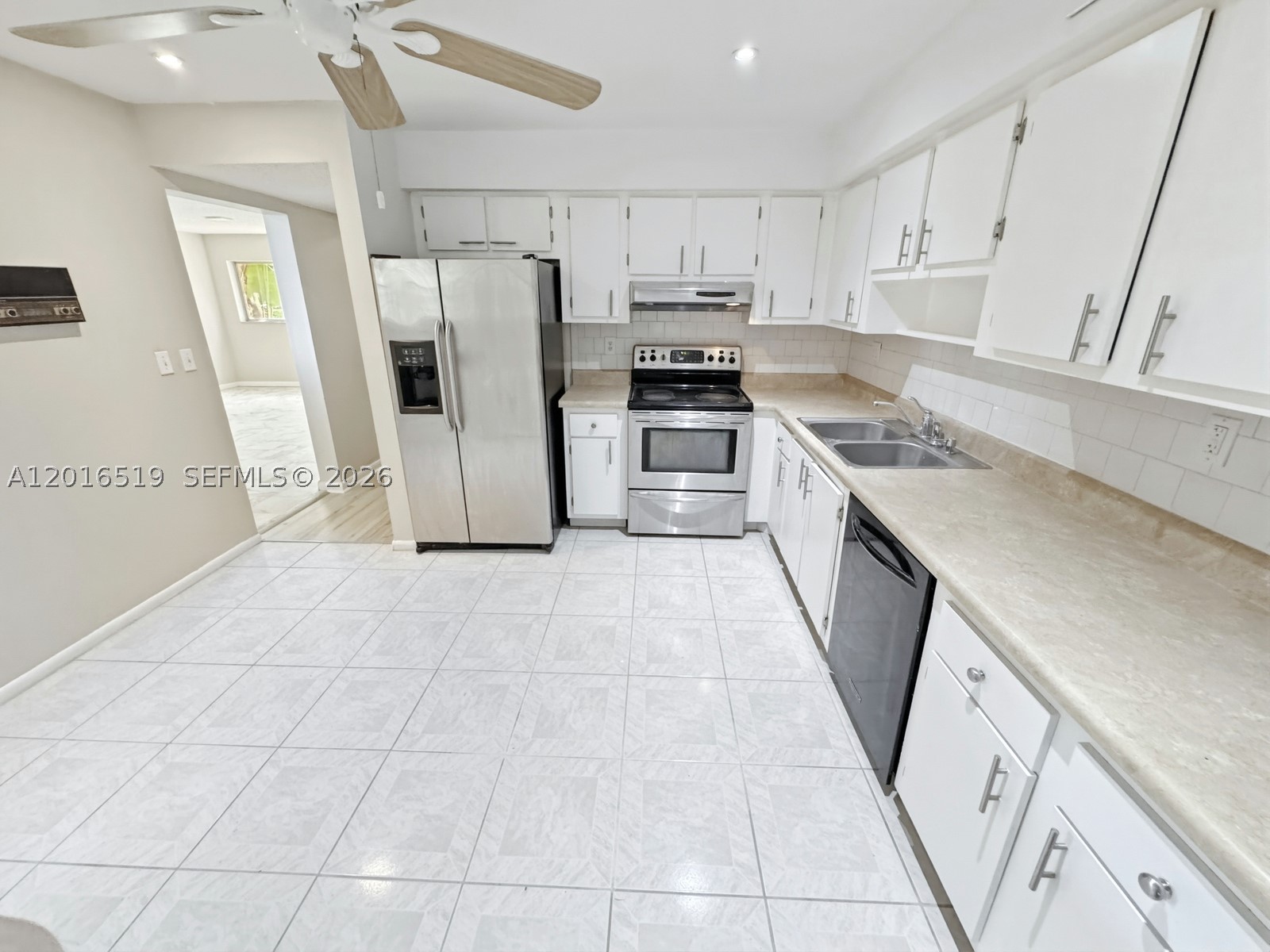 8670 Bridle Path Ct #111A, Davie FL 33328