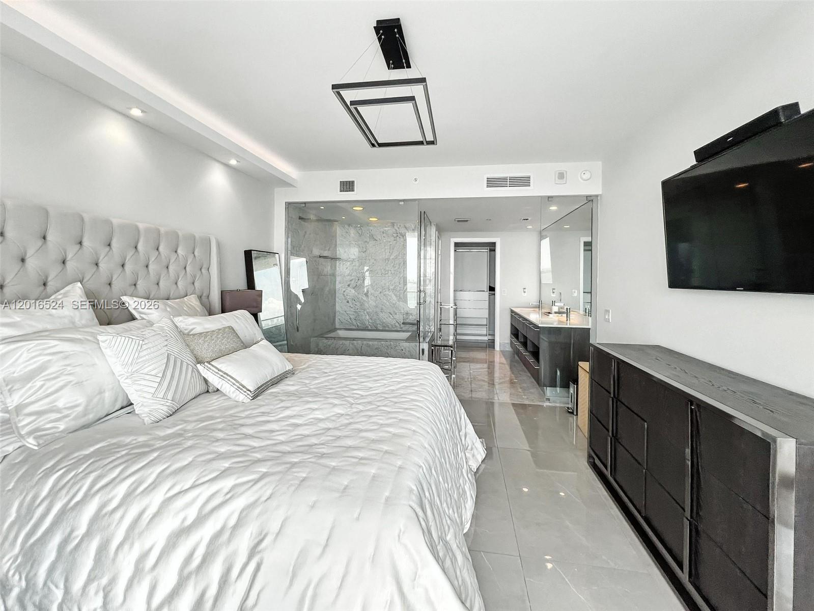 3131 NE 7th Ave #1504, Miami FL 33137