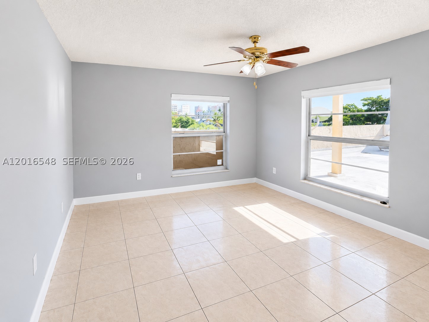 110 Salamanca Ave #PH, Coral Gables FL 33134