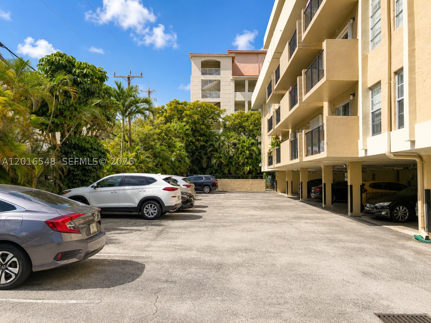 110 Salamanca Ave #PH, Coral Gables FL 33134