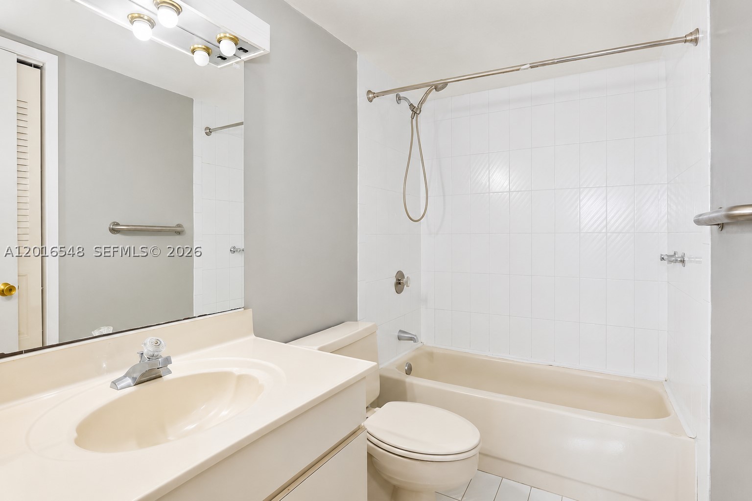 110 Salamanca Ave #PH, Coral Gables FL 33134