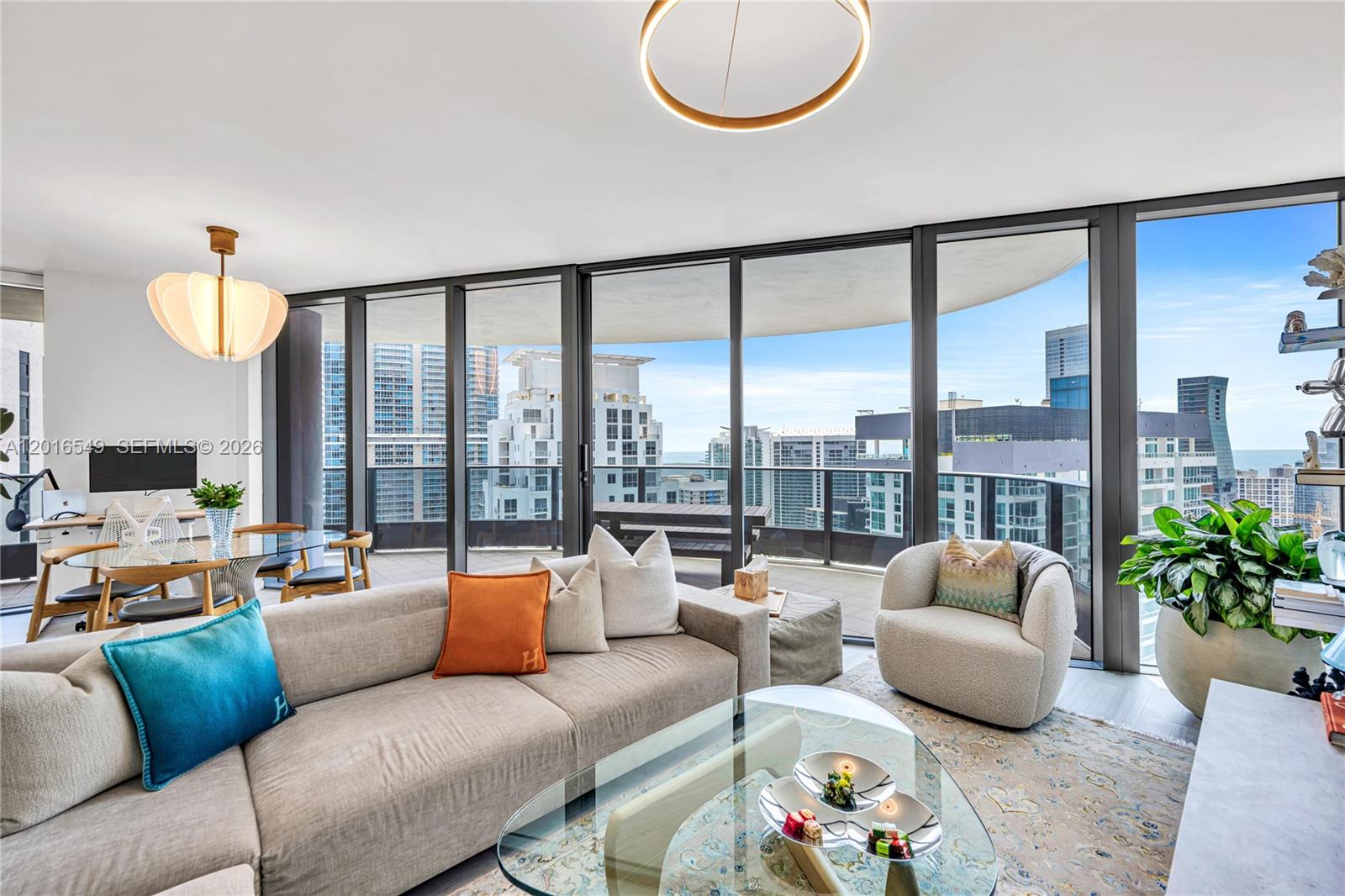 1000 Brickell Plz #4601, Miami FL 33131