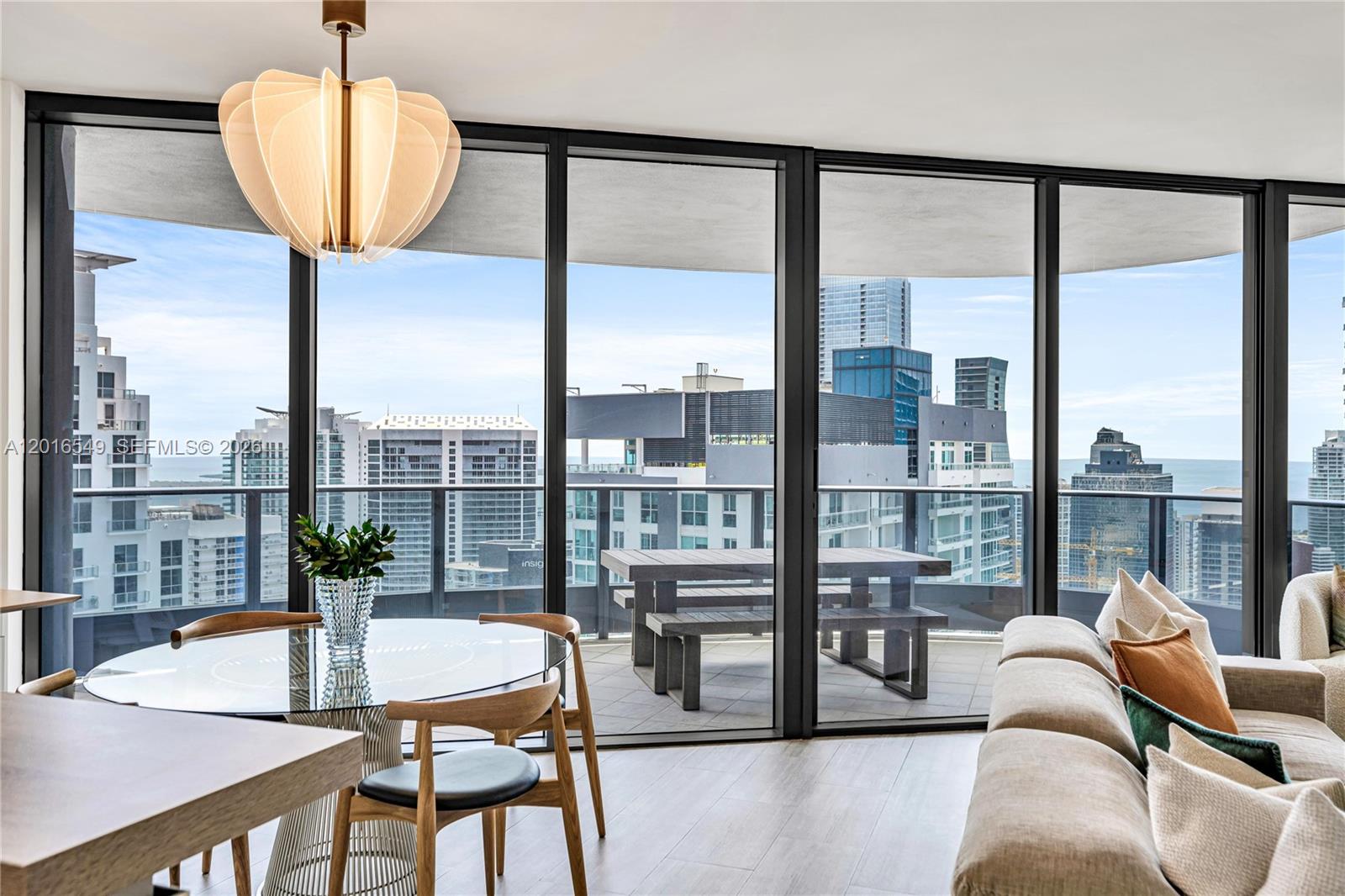 1000 Brickell Plz #4601, Miami FL 33131