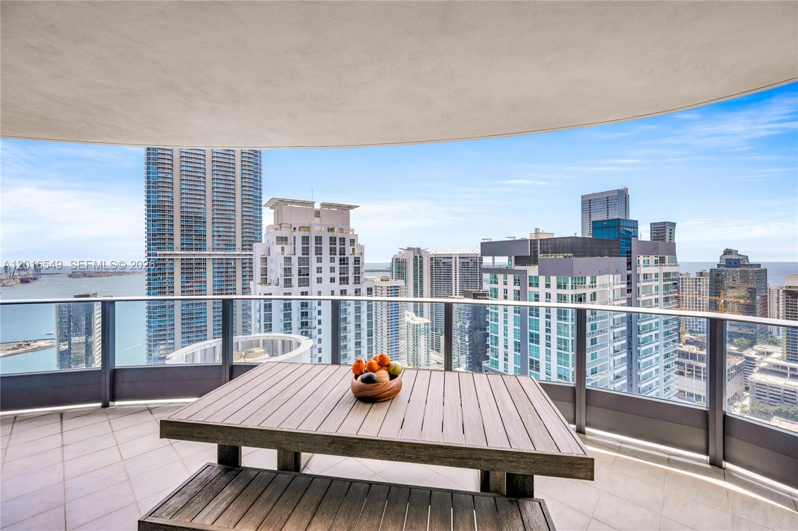 1000 Brickell Plz #4601, Miami FL 33131
