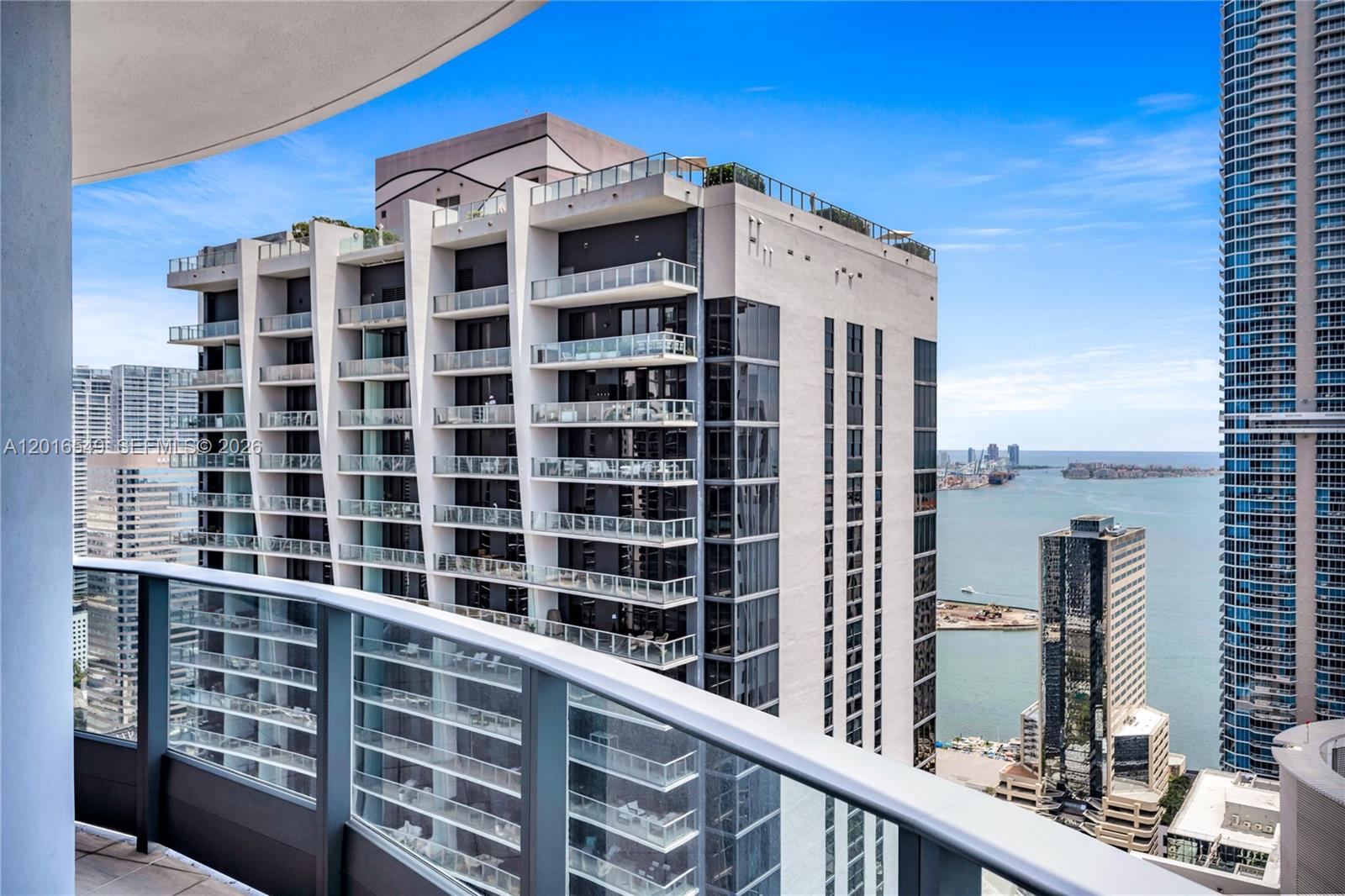 1000 Brickell Plz #4601, Miami FL 33131