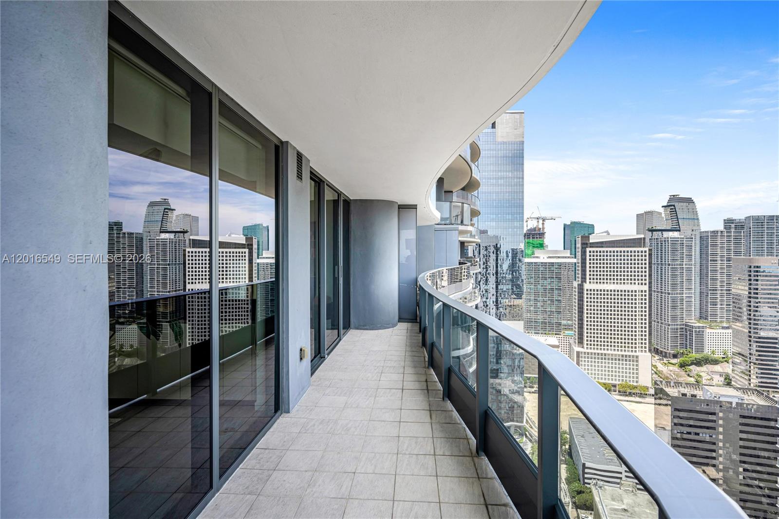 1000 Brickell Plz #4601, Miami FL 33131
