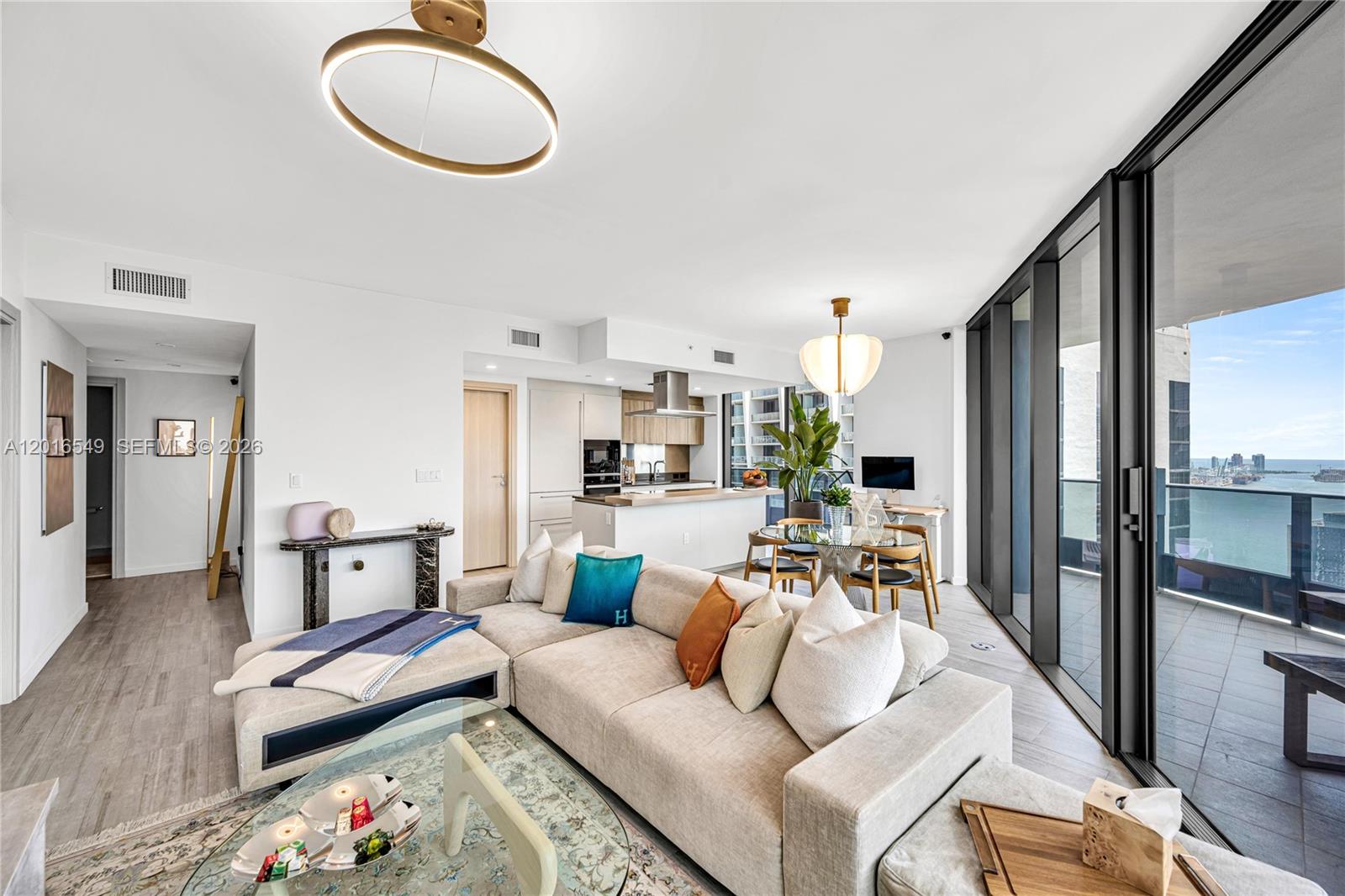 1000 Brickell Plz #4601, Miami FL 33131