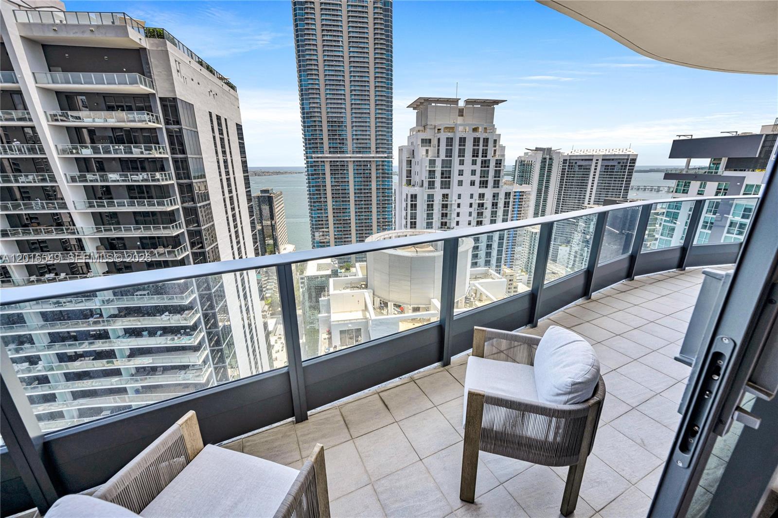 1000 Brickell Plz #4601, Miami FL 33131