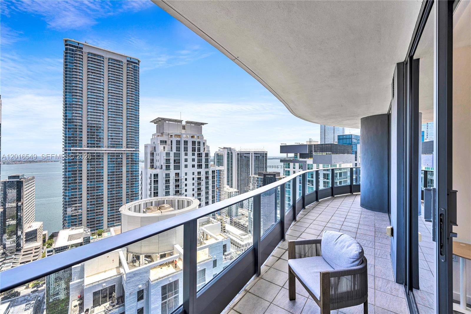 1000 Brickell Plz #4601, Miami FL 33131