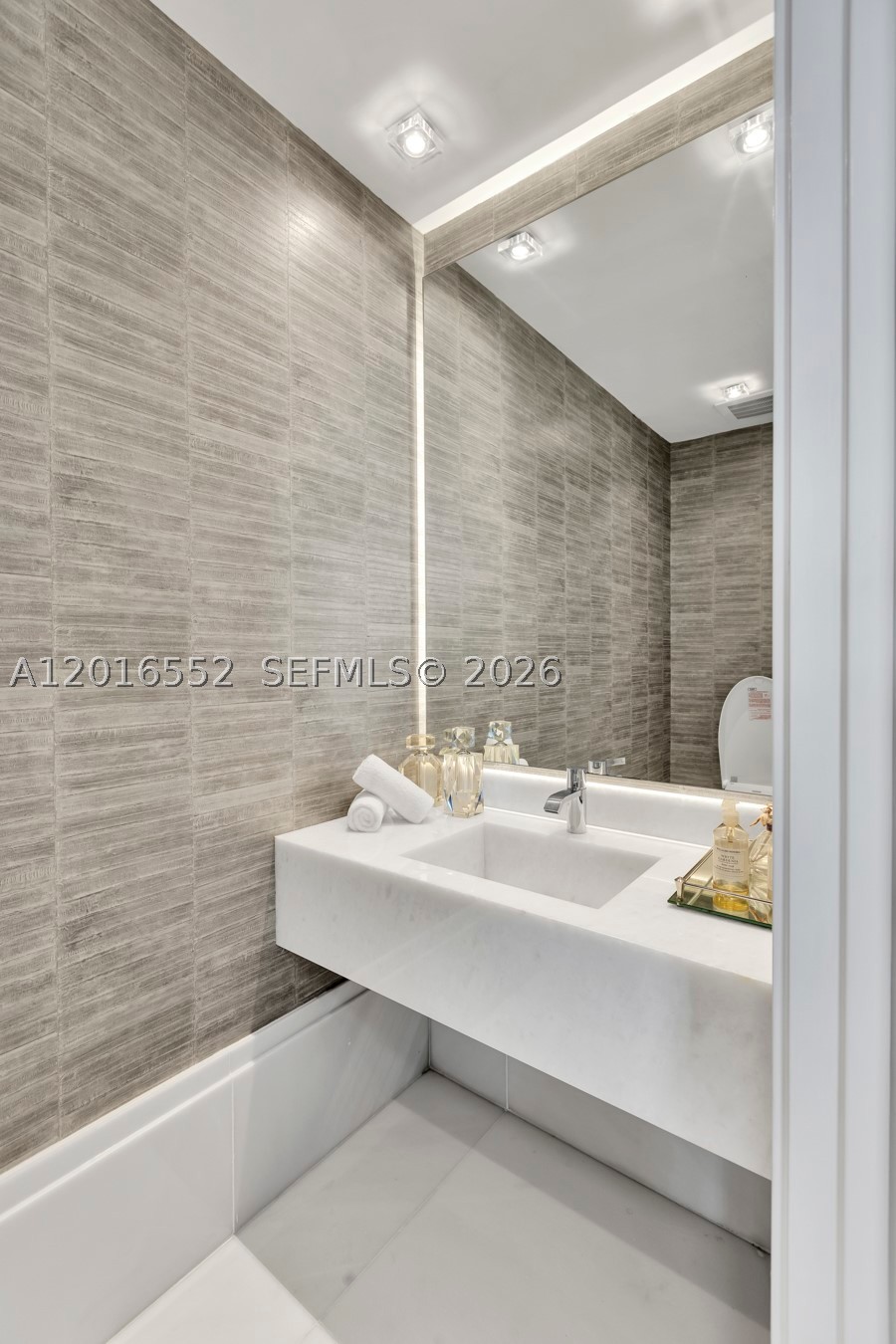 18555 Collins Ave #4605, Sunny Isles Beach FL 33160