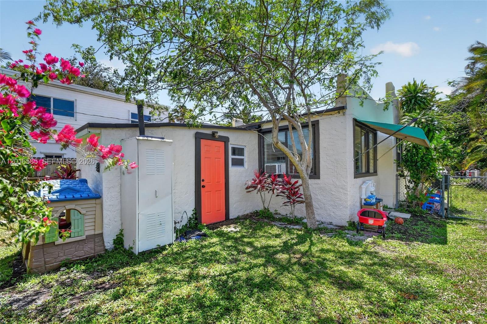 1224 N K St, Lake Worth FL 33460