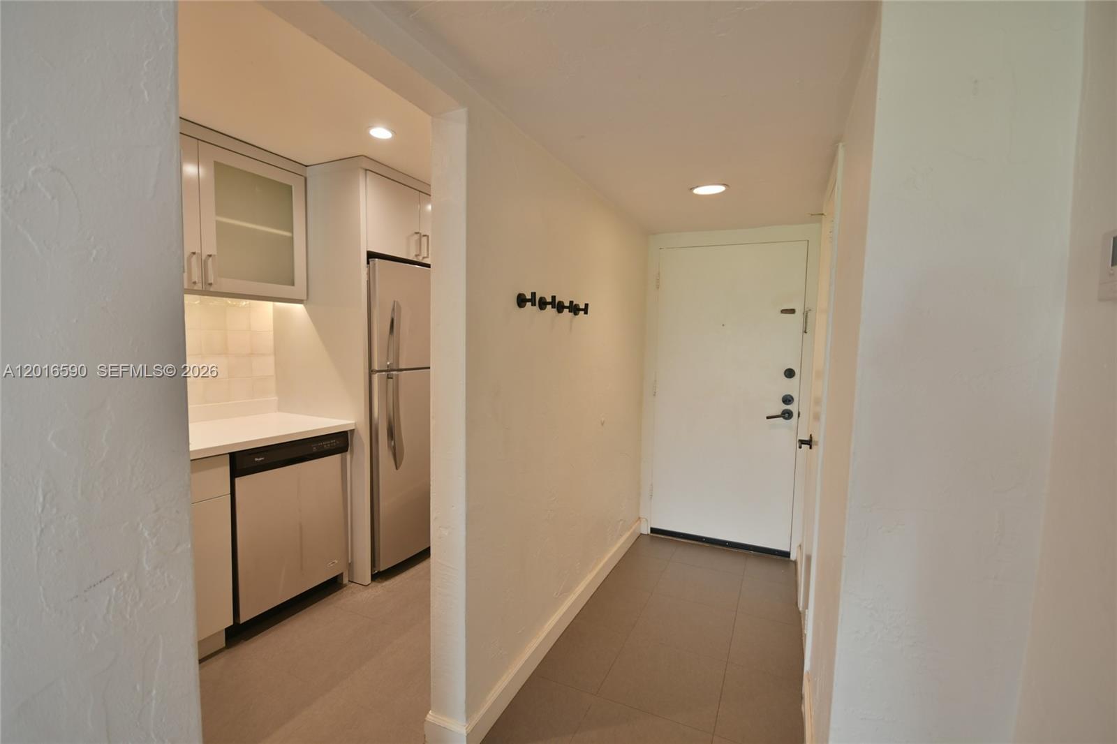 6884 N Kendall Dr #C401, Pinecrest FL 33156
