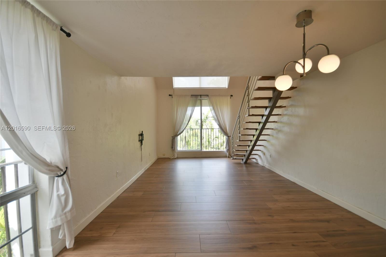 6884 N Kendall Dr #C401, Pinecrest FL 33156