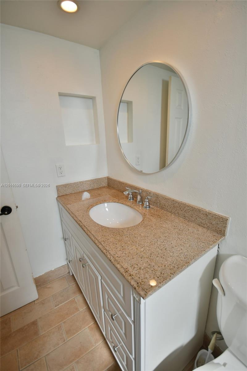 6884 N Kendall Dr #C401, Pinecrest FL 33156