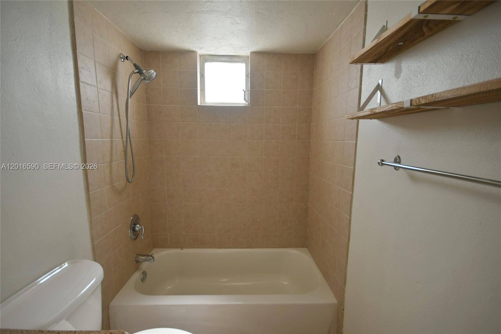 6884 N Kendall Dr #C401, Pinecrest FL 33156