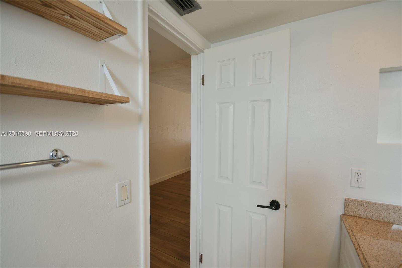 6884 N Kendall Dr #C401, Pinecrest FL 33156