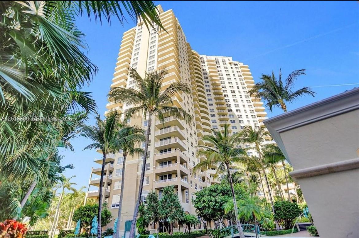 19501 W Country Club Dr #510, Aventura FL 33180