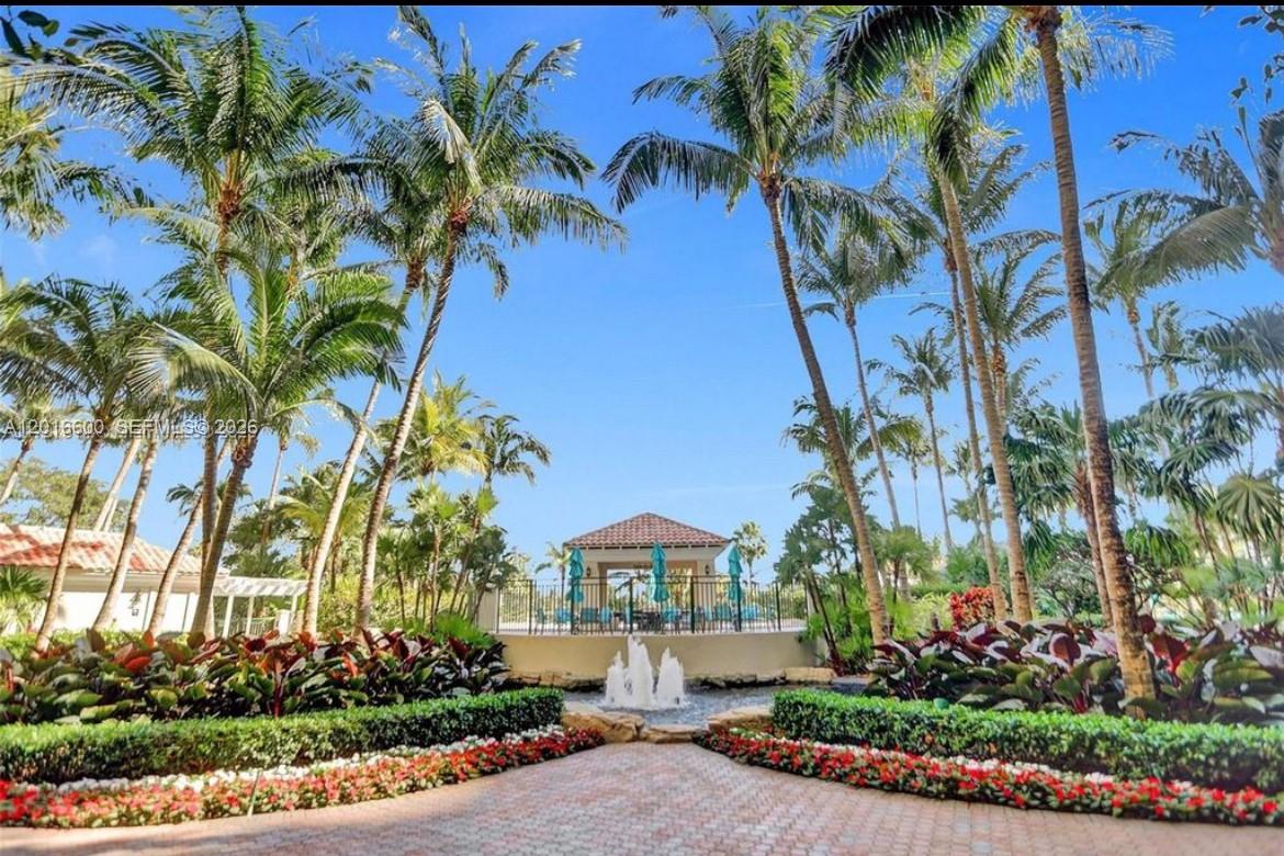19501 W Country Club Dr #510, Aventura FL 33180