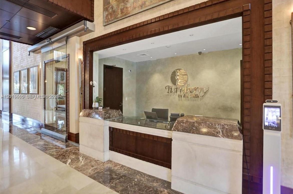 19501 W Country Club Dr #510, Aventura FL 33180