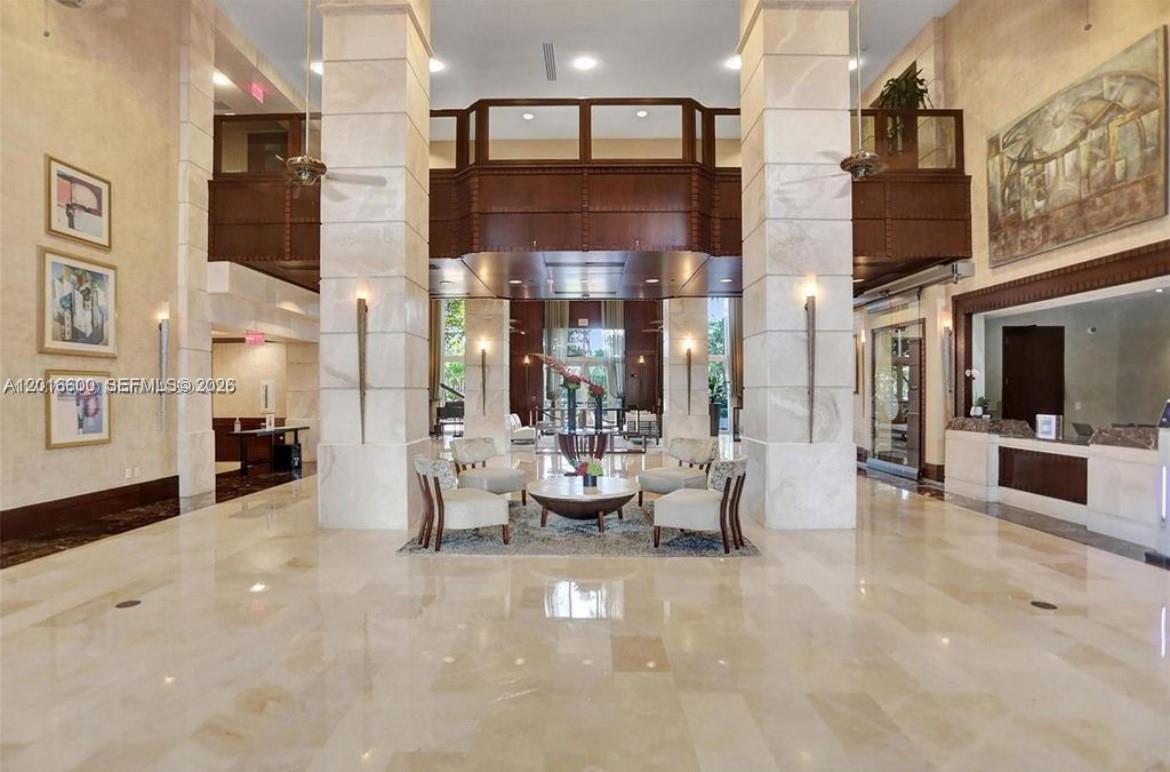 19501 W Country Club Dr #510, Aventura FL 33180