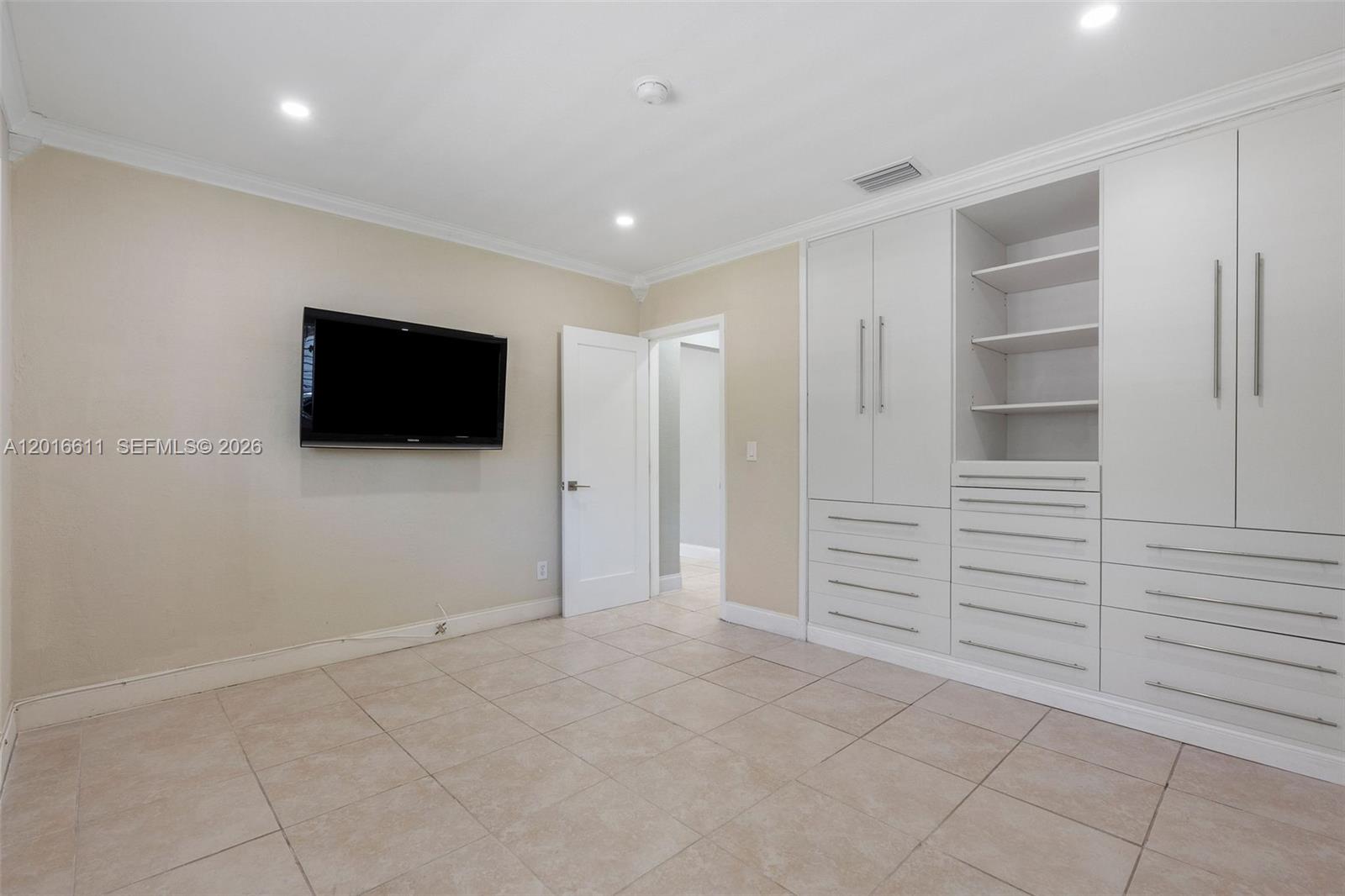 1025 Sylvania Blvd #0, West Miami FL 33144