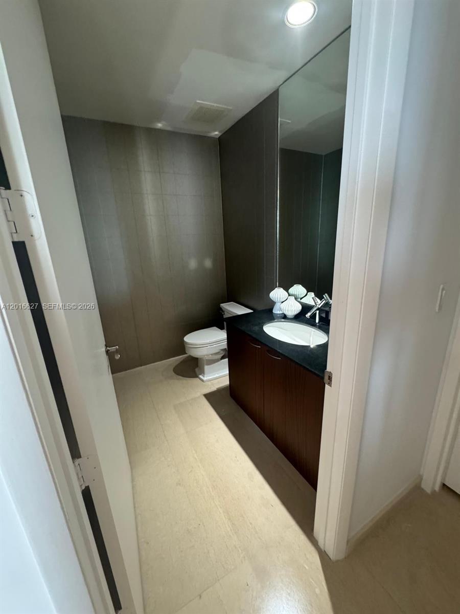 16001 Collins Ave #1002, Sunny Isles Beach FL 33160